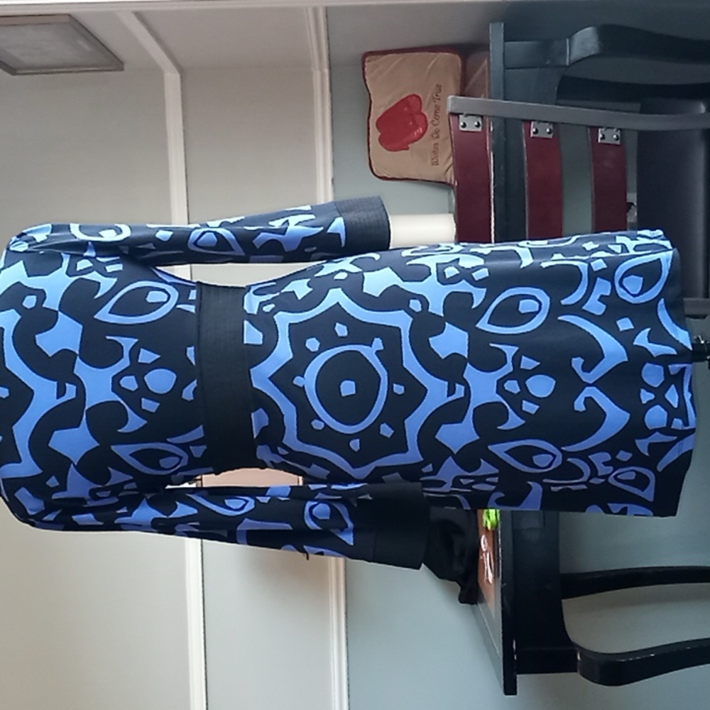 Pretty blue and black dress - Picture 4 of 4